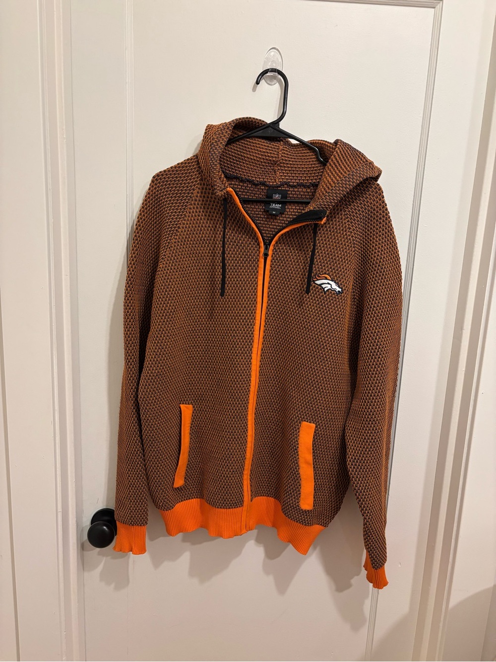 NFL Denver Bronco Zip-Up Hoodie/Sweater, Men’s Medium
